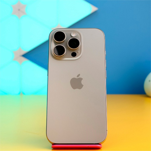 Смартфон Apple iPhone 16 Pro 128GB Natural Titanium (MYNG3) Б/У