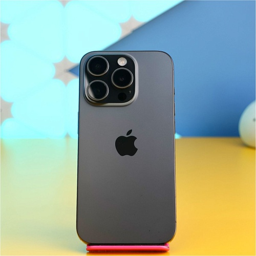 Смартфон Apple iPhone 15 Pro 128GB Black Titanium (MTUV3) Б/У