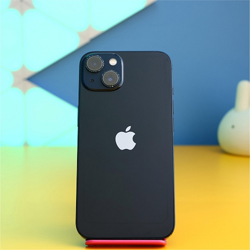 Смартфон Apple iPhone 13 128GB Midnight (MLPF3) Б/У