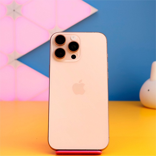 Смартфон Apple iPhone 16 Pro Max 256GB Desert Titanium (MYWX3) Б/У - придбати в Дніпрі, Україні: ціна, характеристики | інтернет-магазин TOUCH