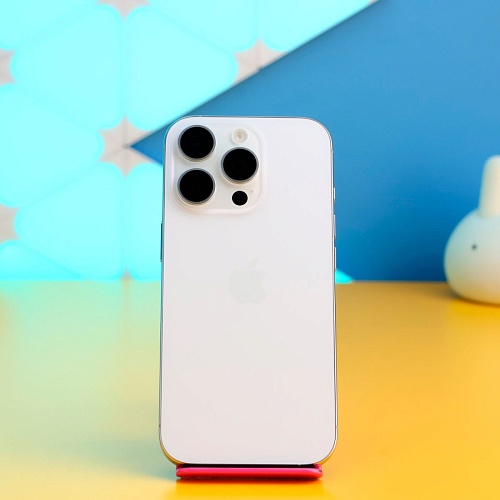Смартфон Apple iPhone 16 Pro 256GB White Titanium (MYNJ3) Б/У