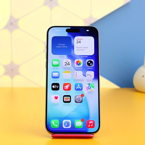 Смартфон Apple iPhone 15 Pro Max 256GB eSIM Natural Titanium (MU683) Б/У