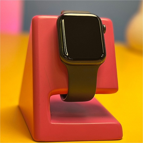 Смарт-часы Apple Watch SE 2 44mm Midnight Aluminum Case with Midnight Sport Band M/L MXEK3 (594W) Б/У