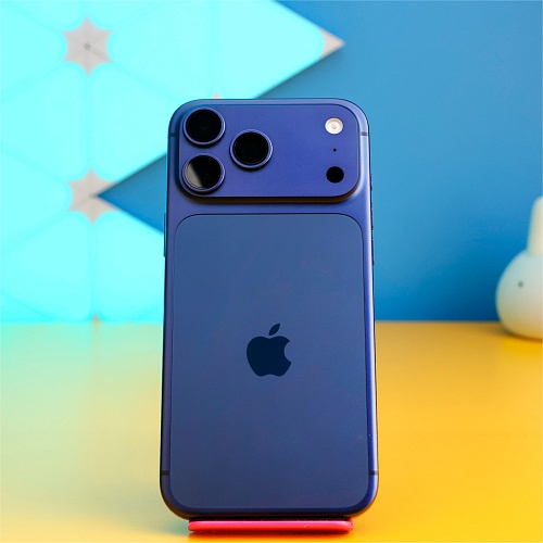 Смартфон Apple iPhone 17 Pro Max 256GB Deep Blue (MFYP4) Б/У