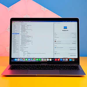 Ноутбук Apple MacBook Air 13" 8/256GB Space Gray 2020 (MGN63) Б/У