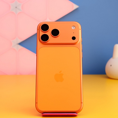 Смартфон Apple iPhone 17 Pro Max 256GB Cosmic Orange (MFYN4) Б/У