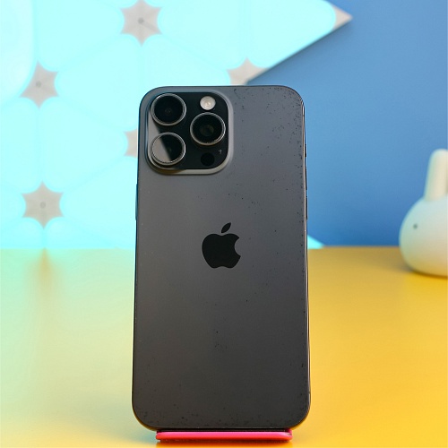 Смартфон Apple iPhone 15 Pro Max 256GB Black Titanium (MU773) Б/У