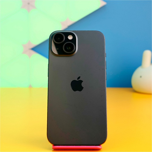 Смартфон Apple iPhone 15 128GB Black (MTP03) Б/У