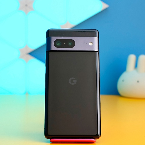 Смартфон Google Pixel 7 8/128GB Obsidian Б/У