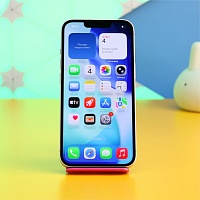 Смартфон Apple iPhone 13 128GB Starlight (MLPG3) Б/У