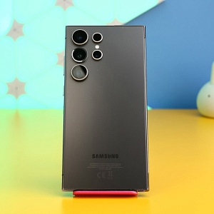 Смартфон Samsung Galaxy S24 Ultra 12/256GB Titanium Black (SM-S928BZKG) Б/У