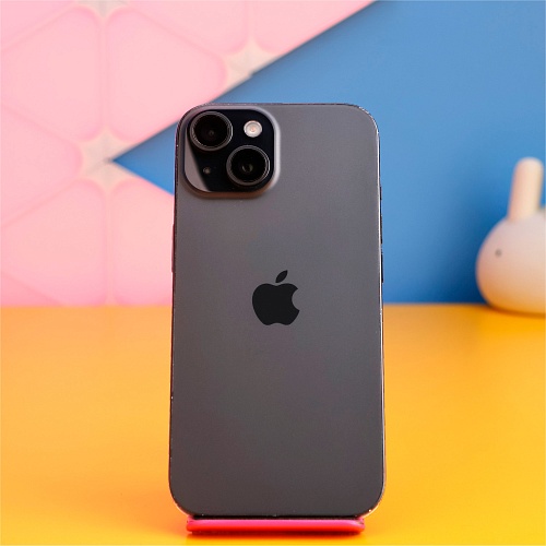 Смартфон Apple iPhone 15 128GB Black (MTP03) Б/У