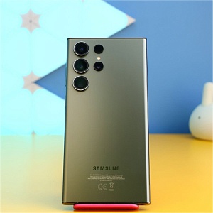 Смартфон Samsung Galaxy S23 Ultra 12/256GB Green (SM-S918BZGGSEK) Б/У