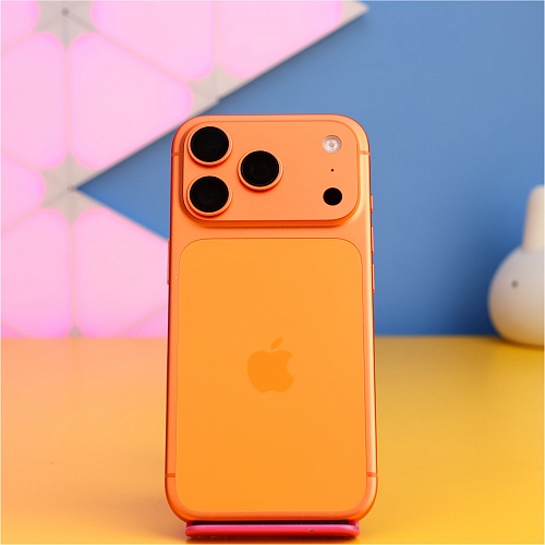 Смартфон Apple iPhone 17 Pro 256GB eSim Cosmic Orange (MG7L4) Б/У - придбати в Дніпрі, Україні: ціна, характеристики | інтернет-магазин TOUCH