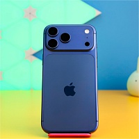 Смартфон Apple iPhone 17 Pro Max 256GB Deep Blue (MFYP4) Б/У