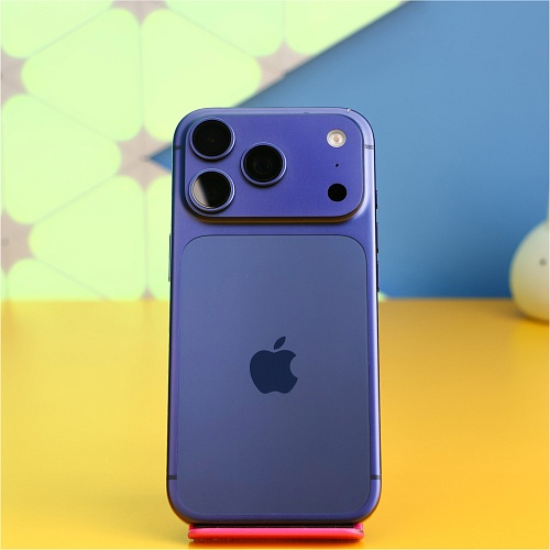 Смартфон Apple iPhone 17 Pro 256GB Deep Blue (MG8J4) Б/У