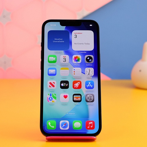Смартфон Apple iPhone 13 128GB Midnight (MLPF3) Б/У