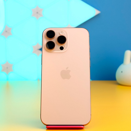 Смартфон Apple iPhone 16 Pro Max 256GB Desert Titanium (MYWX3) Б/У