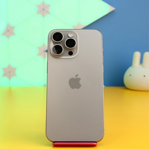 Смартфон Apple iPhone 15 Pro Max 512GB Natural Titanium (MU7E3) Б/У