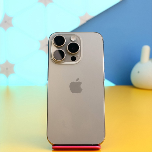 Смартфон Apple iPhone 15 Pro 128GB Natural Titanium (MTUX3) Б/У