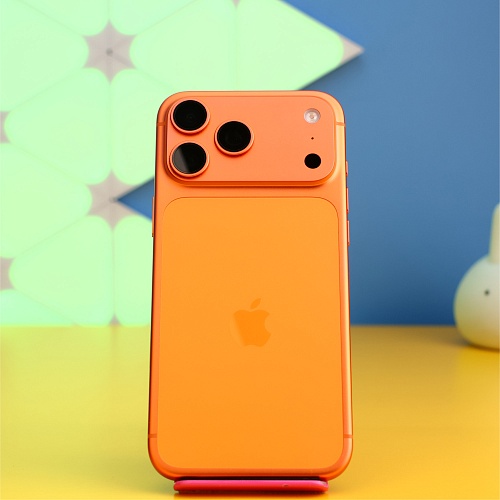 Смартфон Apple iPhone 17 Pro Max 256GB Cosmic Orange (MFYN4) Б/У