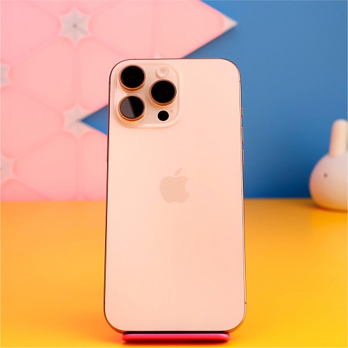 Смартфон Apple iPhone 16 Pro Max 256GB Desert Titanium (MYWX3) Б/У
