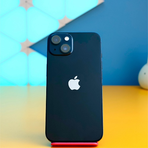 Смартфон Apple iPhone 13 128GB Midnight (MLPF3) Б/У