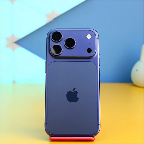 Смартфон Apple iPhone 17 Pro 256GB Deep Blue (MG8J4) Б/У