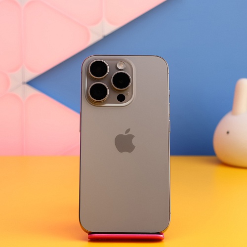 Смартфон Apple iPhone 15 Pro 256GB Natural Titanium (MTV53) Б/У