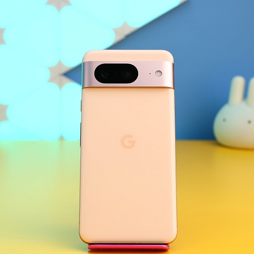 Смартфон Google Pixel 8 8/128GB Rose Б/У