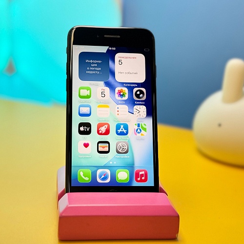 Смартфон Apple iPhone SE (2020) 64GB Black (0292) Б/У