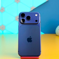 Смартфон Apple iPhone 17 Pro 256GB Deep Blue (MG8J4) Б/У