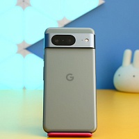 Смартфон Google Pixel 8 8/256GB Hazel Б/У
