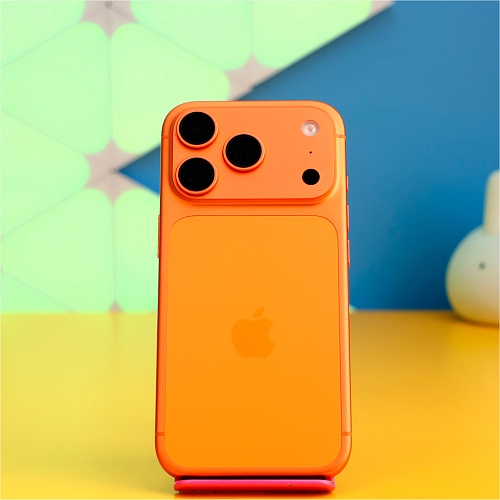 Смартфон Apple iPhone 17 Pro 256GB eSim Cosmic Orange (MG7L4) Б/У