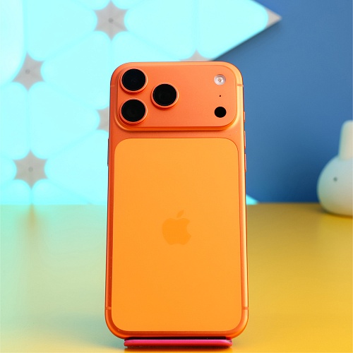 Смартфон Apple iPhone 17 Pro Max 512GB Cosmic Orange (MFYT4) Б/У