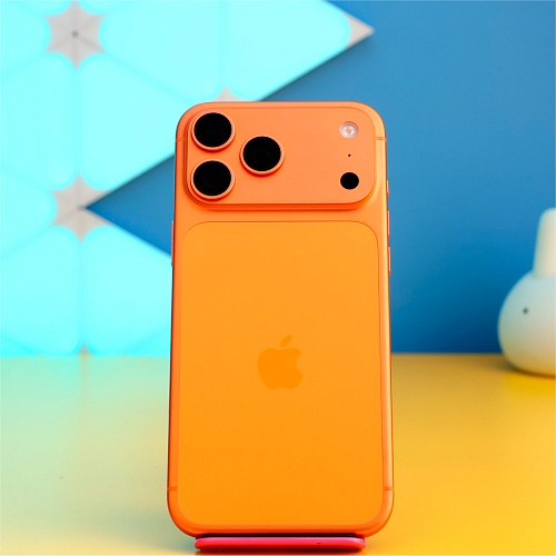 Смартфон Apple iPhone 17 Pro Max 1TB Cosmic Orange (MFYW4) Б/У