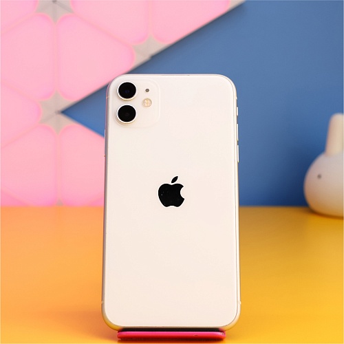 Смартфон Apple iPhone 11 128GB White (MWLF2) Б/У