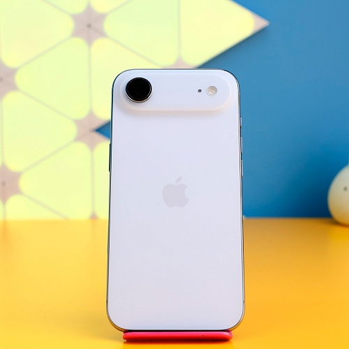 Смартфон Apple iPhone Air 256GB Sky Blue (MG2P4) Б/У
