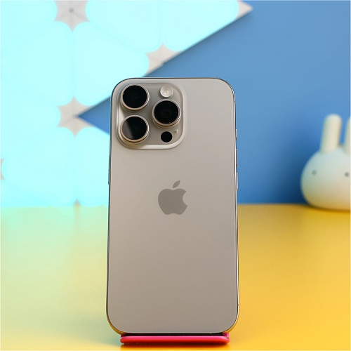 Смартфон Apple iPhone 16 Pro 256GB Natural Titanium (MYNL3) Б/У