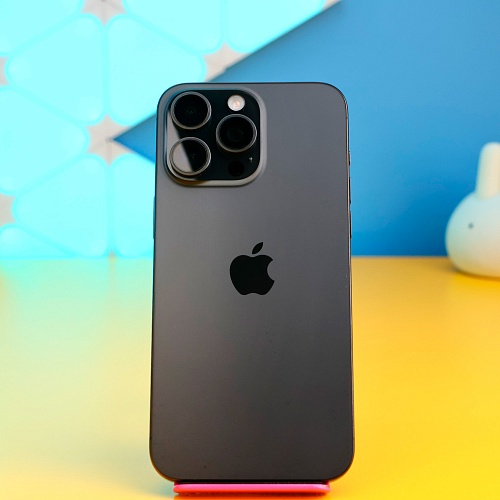 Смартфон Apple iPhone 15 Pro Max 256GB eSIM Black Titanium (MU663) Б/У