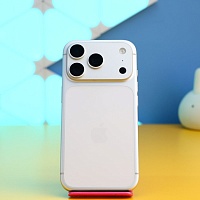 Смартфон Apple iPhone 17 Pro 256GB Silver (MG8G4) Б/У
